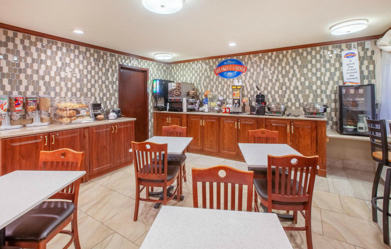 Baymont By Wyndham Grand Rapids Airport Ξενοδοχείο Cascade Εξωτερικό φωτογραφία